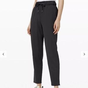 Lululemon stretch high rise pant 7/8 length,  size 6 black